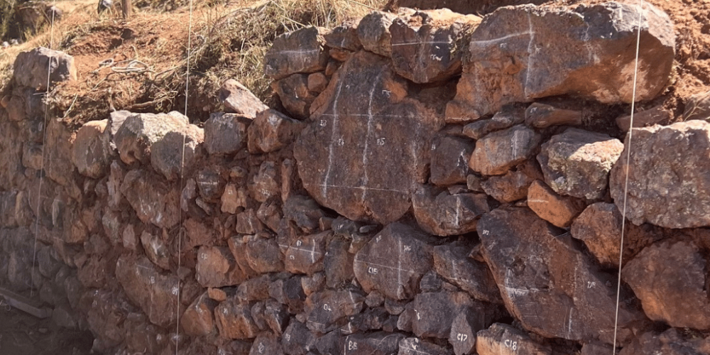 peru-archaeology-volunteering-in-sacred-valley-of-the-incas2