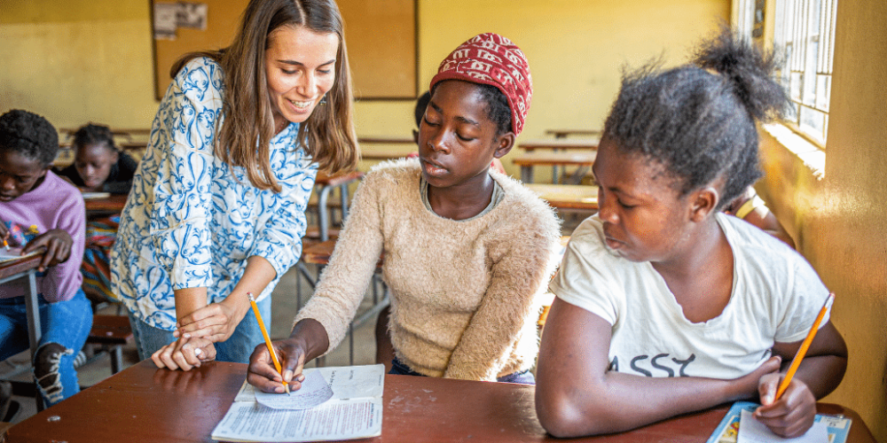 zambia-livingstone-community-teaching-2024-8